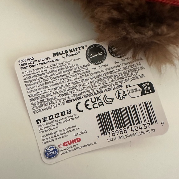 Hello Kitty x Gund Special Edition Zippered Pouch - Picture 3 of 7